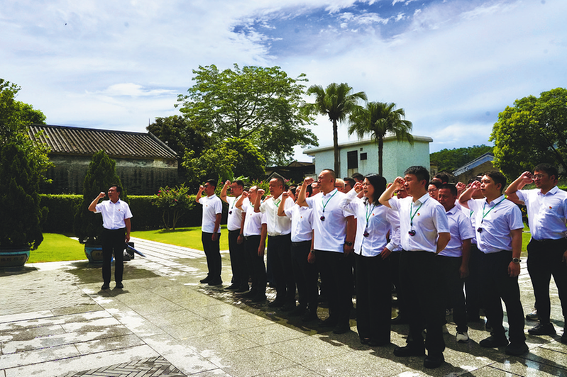 必赢网络游戏平台置业华南公司党委开展“状畎红色印记凝聚奋进实力”主题实践活动