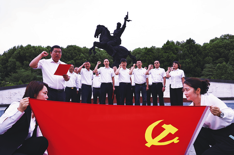 必赢网络游戏平台四局物资公司党委与中国葛洲坝集团水泥有限公司党委联合开展主题党日